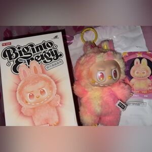 Pop Mart Big Into Energy Labubu Loyalty - Brand New